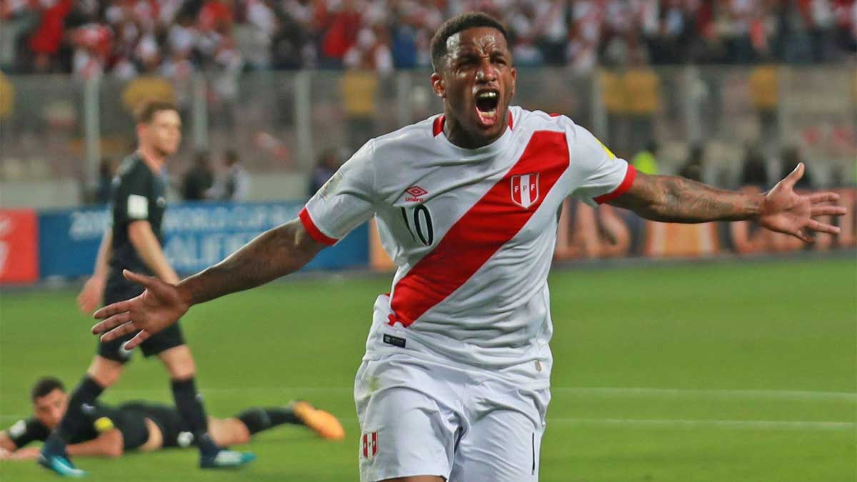 Farfan lanza su propia marca de ropa mdre
